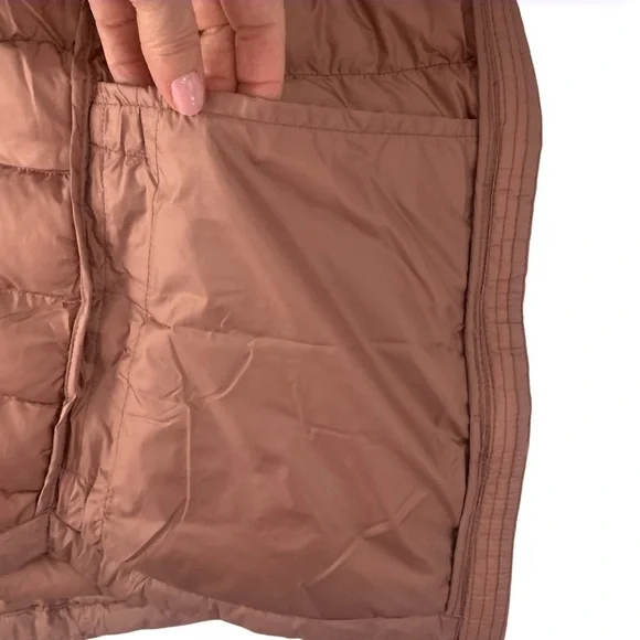 NWT Lightweight Polyfill Packable Puffer Vest Dusty Mauve Large - Picture 8 of 12